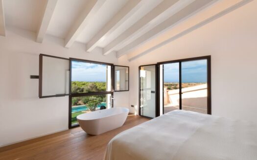 Mediterrane Neubau-Finca mit Pool in Ses Salines
