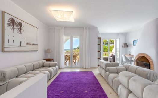 Modernes Maisonette Apartment mit Meerblick