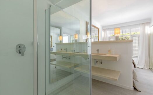 Modernes Penthouse mit Meerblick in Palmanova