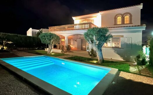 Top gepflegte Villa mit Pool in Sa Torre, unweit vom Golfplatz Maioris
