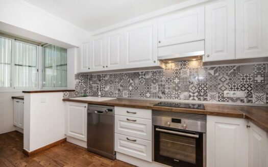 Modernisierte Wohnung in Puerto Portals, fußläufig zum Strand und Hafen