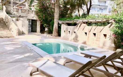 Villa mit 5 separaten Wohneinheiten unweit zum Strand in Costa de la Calma