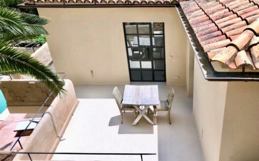 Villa mit 5 separaten Wohneinheiten unweit zum Strand in Costa de la Calma