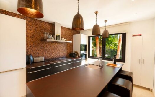Villa mit Pool und wunderschönem Garten in zentraler Lage von Port Andratx
