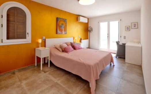 Traumhafte Villa in erster Meereslinie in Cala Egos