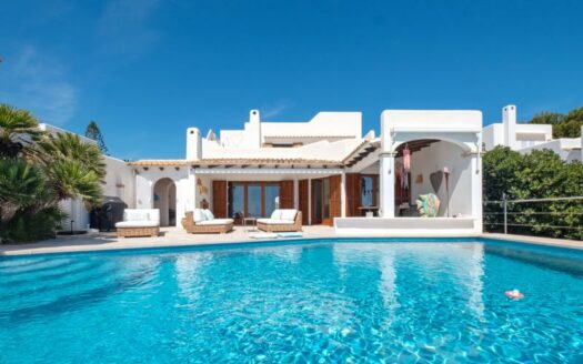 Traumhafte Villa in erster Meereslinie in Cala Egos
