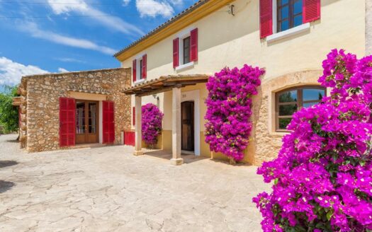 Tolle Finca mit viel Land nahe Felanitx