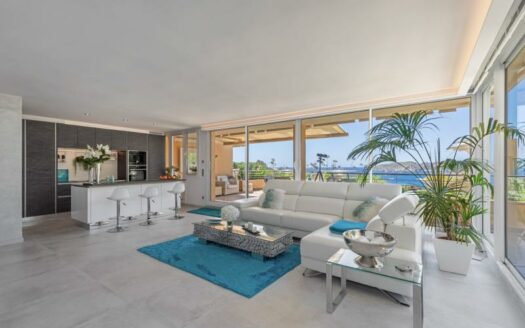 Erstklassiges Meerblick-Penthouse mit privatem Pool in Santa Ponsa