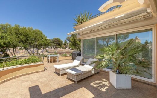 Erstklassiges Meerblick-Penthouse mit privatem Pool in Santa Ponsa