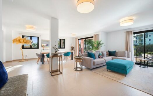 Luxus Apartment in Camp de Mar nah am Strand und Golfplatz