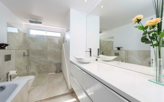 Renoviertes Penthouse mit Meerblick und großer Terrasse in Palma