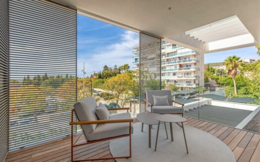 Neugebaute Apartment-Anlage nah am Strand in Cala Mayor