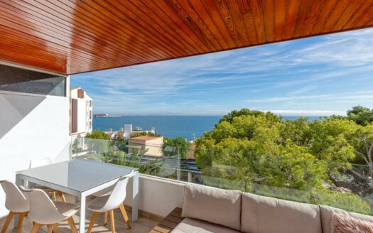Renoviertes Apartment mit Meerblick in Illetas, fußläufig zum Strand