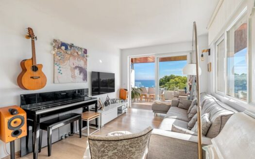 Renoviertes Apartment mit Meerblick in Illetas, fußläufig zum Strand