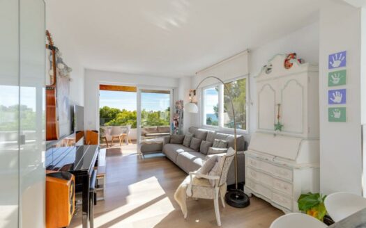 Renoviertes Apartment mit Meerblick in Illetas, fußläufig zum Strand