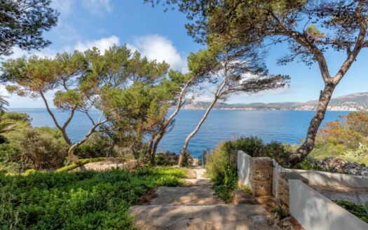 Wohnen in erster Meereslinie: Großzügiges Penthouse mit Meerblick in Santa Ponsa