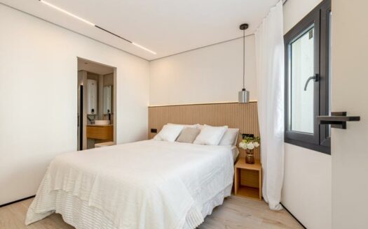 Moderne Strandwohnung mit Meerblick in Santa Ponsa