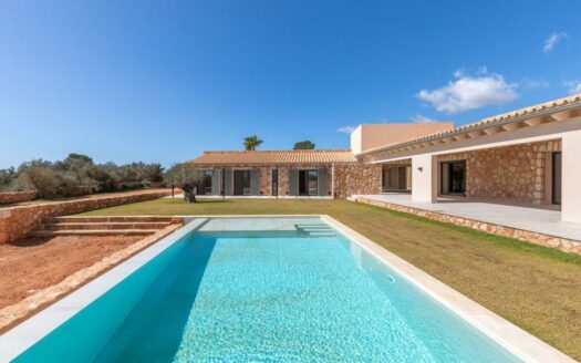 Neubaufinca mit Pool nahe Sa Rapita