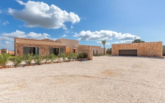Neubaufinca mit Pool nahe Sa Rapita