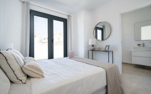Neu gebaute Doppelhaushälften in Cala Romantica