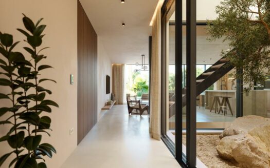 Moderne Neubau-Villa mit Pool in El Toro