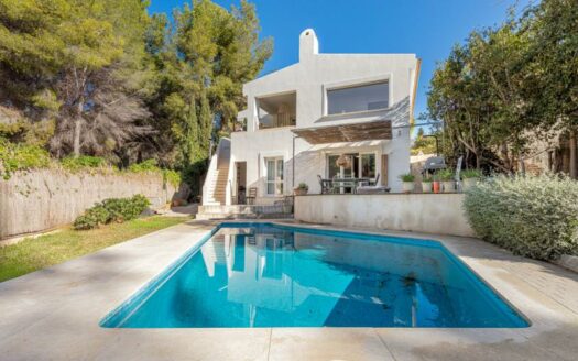 Modernisierte Villa mit Pool in Costa de la Calma