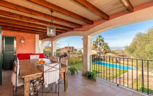 Villa in Sa Torre mit viel Potential und Blick in die Bucht von Palma