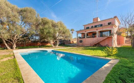 Villa in Sa Torre mit viel Potential und Blick in die Bucht von Palma