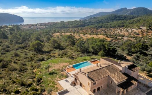 Neubauvilla mit fantastischem Meerblick in Camp de Mar