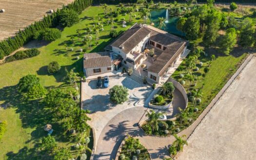 Einzigartiges Finca Anwesen: Perfekte Verbindung von Tradition und Moderne bei Montuiri