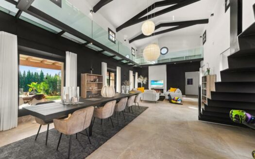 Einzigartiges Finca Anwesen: Perfekte Verbindung von Tradition und Moderne bei Montuiri