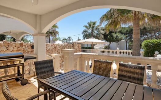 Zwei Doppelhaushälften mit gemeinsamen Pool in Cala Pi