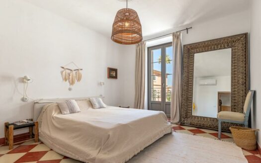 Gepflegtes Stadthaus mit privatem Garten in Felanitx